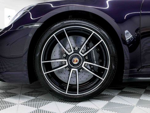 Used 2022 Porsche 911 Turbo S image 38