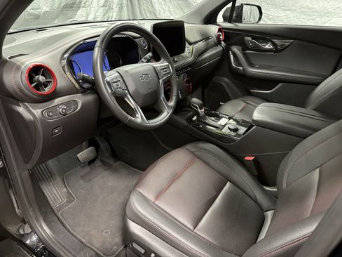 Used 2025 Chevrolet Blazer RS image 18