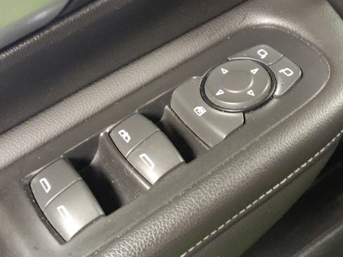 Used 2022 GMC Terrain SLE w/ LPO, Floor Liner Package FWD image 27