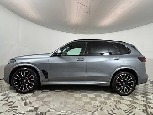 Used 2025 BMW X5 xDrive40i w/ M Sport Package AWD/4WD image 4