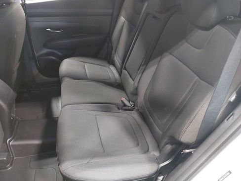 Used 2025 Hyundai Tucson SE AWD/4WD image 13