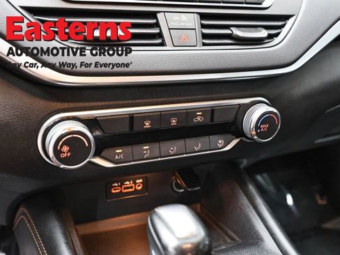 Used 2020 Nissan Altima 2.5 SR FWD image 20
