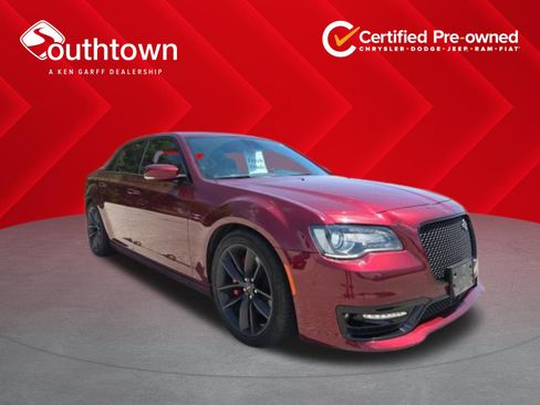 Certified 2023 Chrysler 300 C RWD image 1