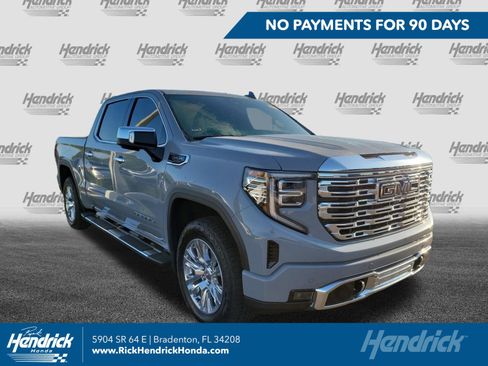 Used 2025 GMC Sierra 1500 Denali w/ Technology Package AWD/4WD image 1