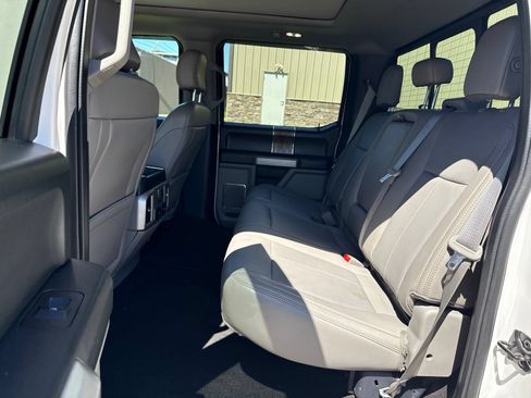 Used 2018 Ford F150 Lariat w/ Equipment Group 502A Luxury AWD/4WD image 16
