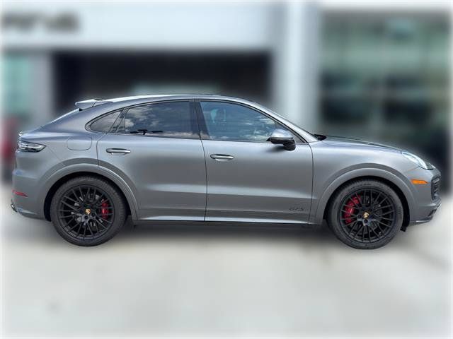 Used 2023 Porsche Cayenne GTS AWD/4WD image 10