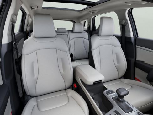 New 2026 Kia Sportage EX image 15