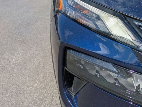 Used 2025 Nissan Rogue SV image 10