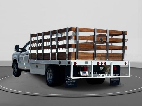 New 2026 Ford F350 XL w/ XL Chrome Package RWD image 2