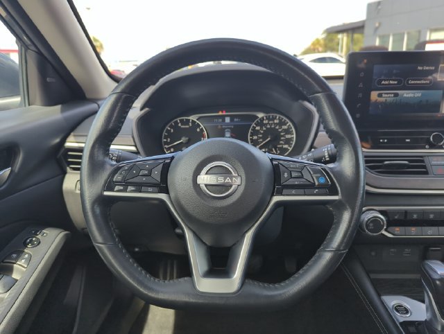 Certified 2024 Nissan Altima 2.5 SV w/ SV Premium Package FWD image 25
