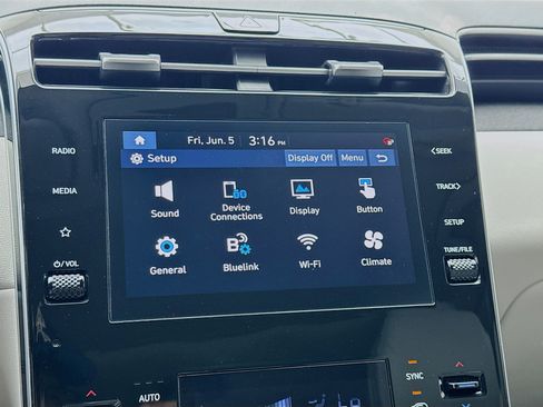 Used 2023 Hyundai Tucson SEL w/ Convenience Package FWD image 9