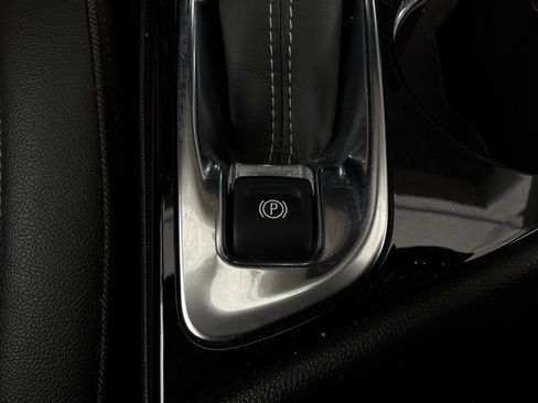 Used 2025 Buick Encore GX Preferred FWD image 21