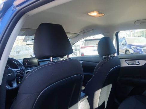 Used 2022 Kia Forte LXS w/ LXS Technology Package image 21