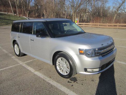 Used 2019 Ford Flex SEL w/ Equipment Group 202A image 4