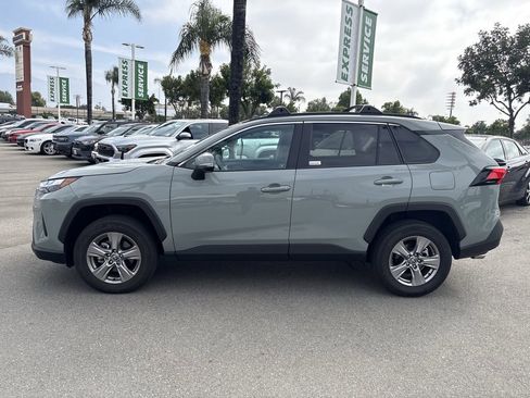 Used 2023 Toyota RAV4 XLE w/ Convenience Package FWD image 2