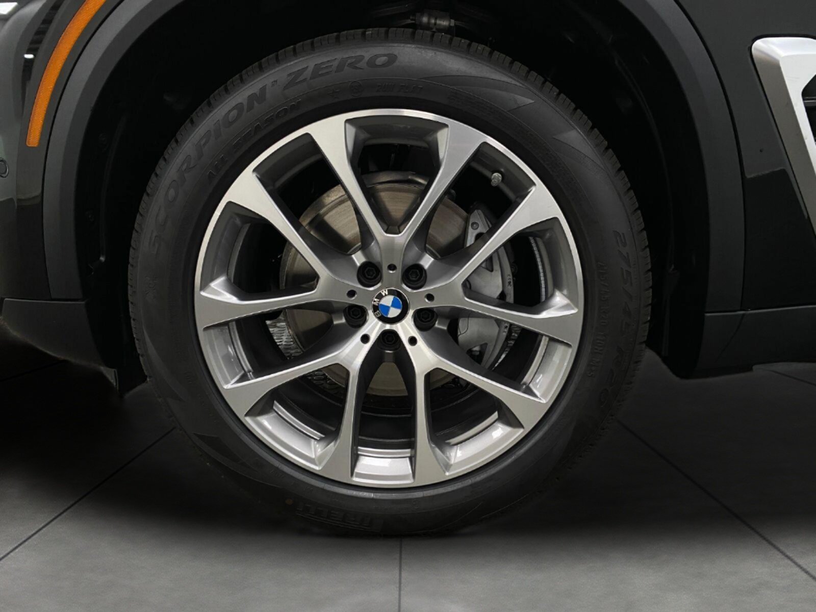New 2026 BMW X5 xDrive40i AWD/4WD image 15