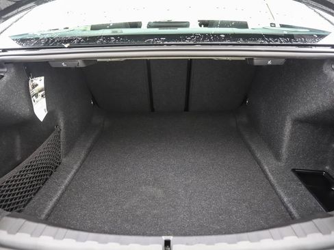 Used 2025 BMW 330i xDrive Sedan w/ Premium Package image 24