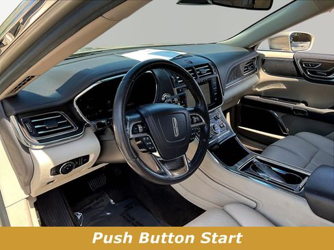 Used 2017 Lincoln Continental Select w/ Climate Package FWD image 17