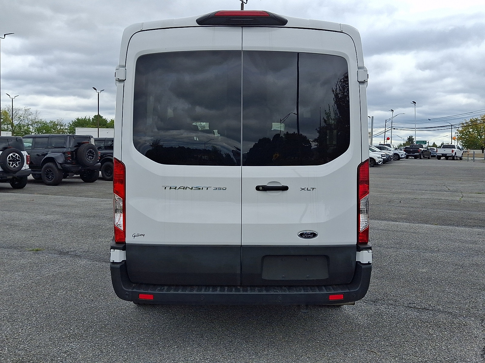 Used 2025 Ford Transit 350 XLT RWD image 5