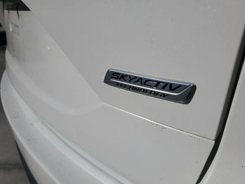 Used 2019 MAZDA CX-5 Touring image 6