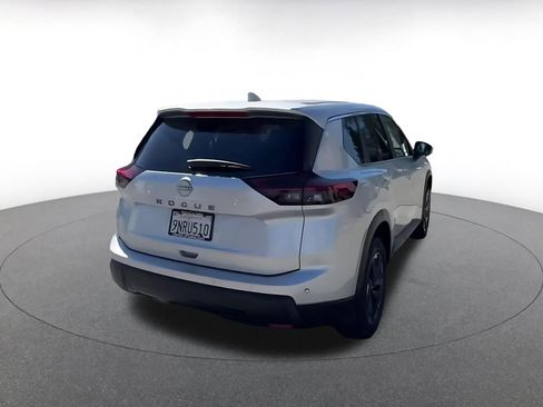 Used 2025 Nissan Rogue SV image 14