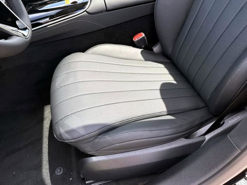 New 2026 Mercedes-Benz E 450 4MATIC Sedan image 20