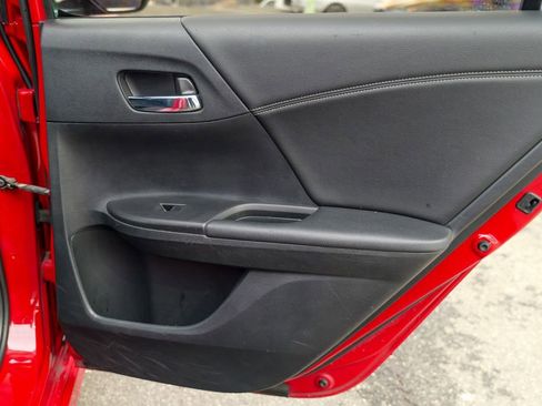 Used 2016 Honda Accord Sport image 27