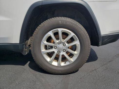 Used 2022 Jeep Grand Cherokee Laredo X AWD/4WD image 27
