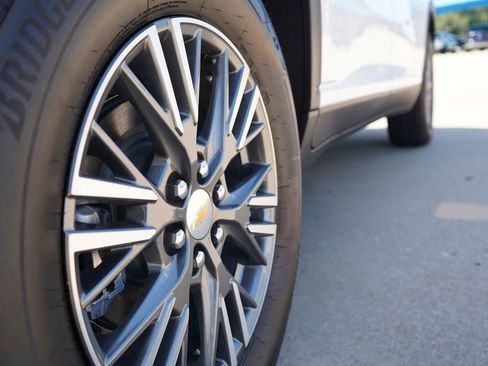 New 2026 Chevrolet Traverse LT w/ Driver Confidence Package image 7