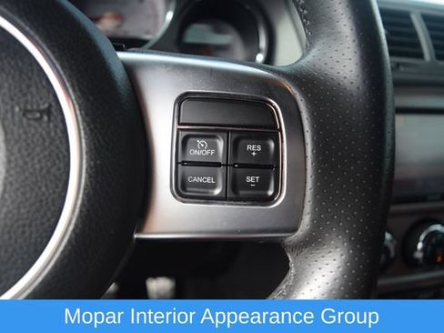 Used 2012 Dodge Challenger SRT8 w/ Premium Sound Group RWD image 5