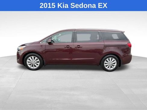 Used 2015 Kia Sedona FWD image 2