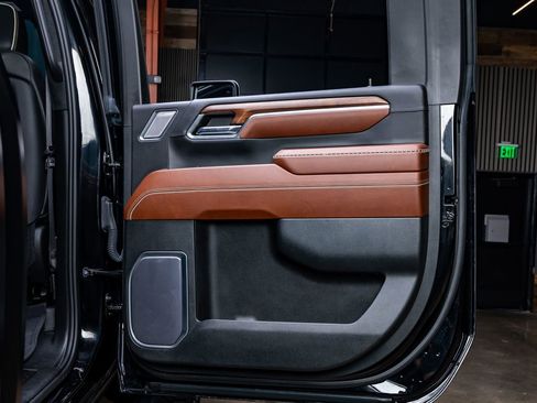 Used 2024 GMC Sierra 2500 Denali Ultimate image 39