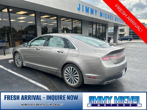 Used 2019 Lincoln MKZ Premiere FWD image 3
