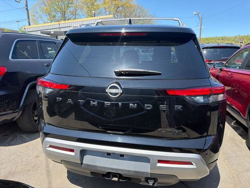 Used 2023 Nissan Pathfinder Platinum AWD/4WD image 7