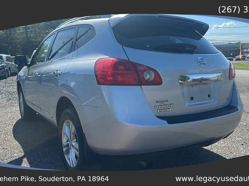 Used 2015 Nissan Rogue S w/ Convenience Package AWD/4WD image 8