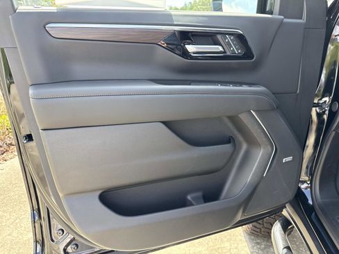 New 2026 Chevrolet Tahoe Z71 w/ Z71 Off-Road Package AWD/4WD image 19