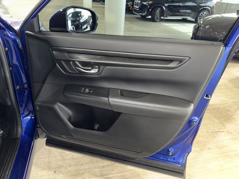 Used 2023 Honda CR-V EX image 9