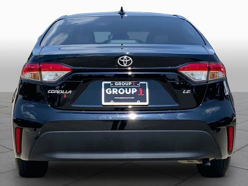 Used 2024 Toyota Corolla LE FWD image 5