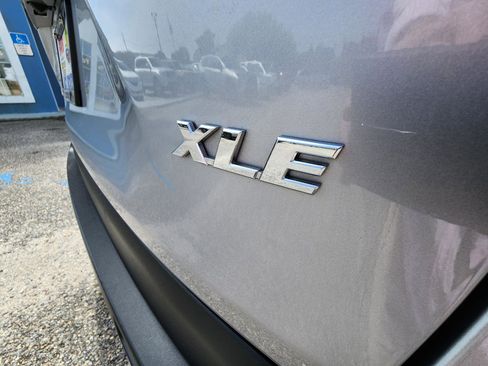 Used 2021 Toyota RAV4 XLE image 30