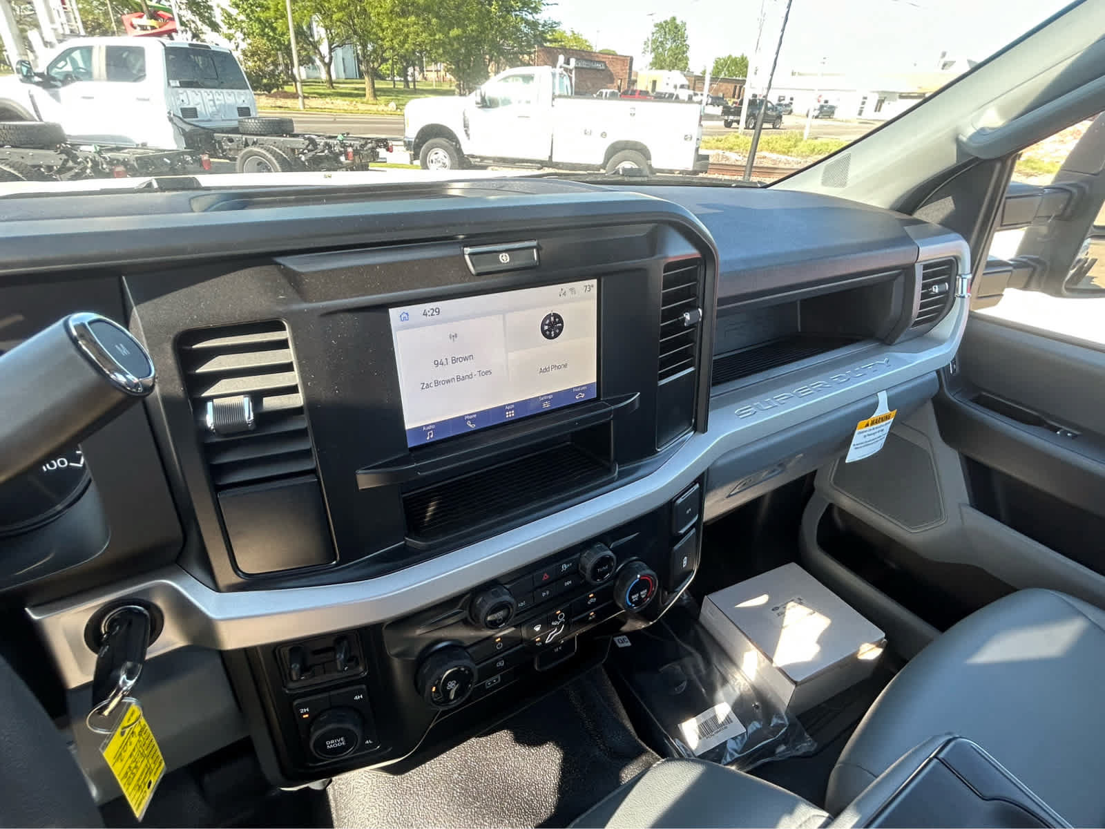 New 2026 Ford F550 4x4 Regular Cab Super Duty image 17