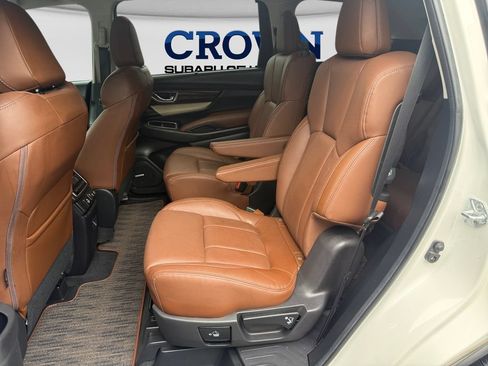 Used 2022 Subaru Ascent Touring AWD/4WD image 18