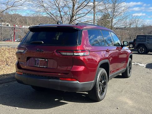 Certified 2025 Jeep Grand Cherokee L Altitude image 4