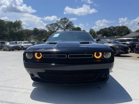 Used 2016 Dodge Challenger SXT w/ Super Sport Group (SS/T) RWD image 2