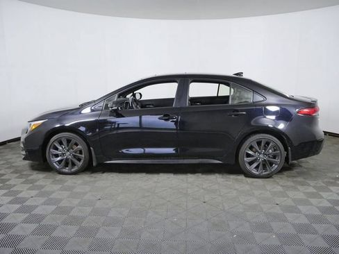 Used 2024 Toyota Corolla XSE FWD image 4