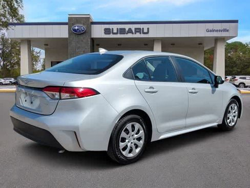 Used 2024 Toyota Corolla LE image 6