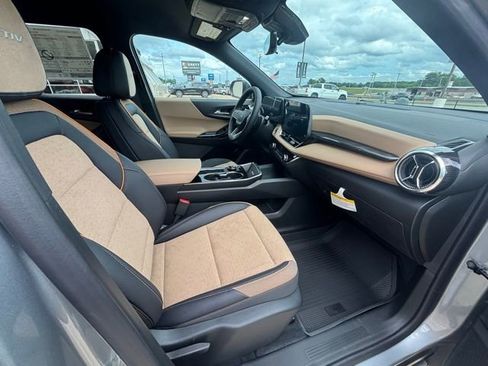 New 2026 Chevrolet Equinox ACTIV FWD image 16