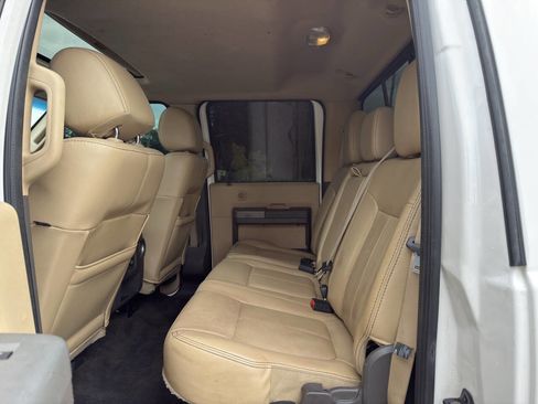 Used 2012 Ford F350 Lariat w/ Lariat Interior Pkg image 10