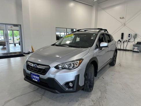 Used 2021 Subaru Crosstrek 2.0i Premium w/ Moonroof Package AWD/4WD image 10