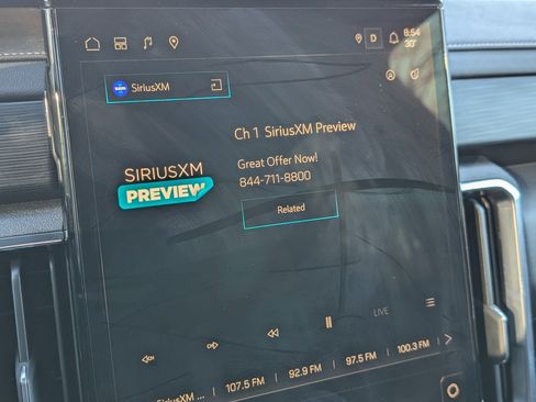 Used 2025 GMC Acadia Elevation image 30