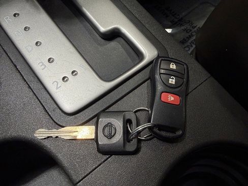 Used 2018 Nissan Frontier S image 42